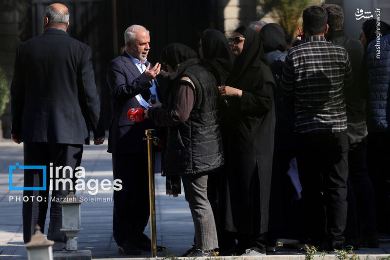 عکس / اعضای هیأت دولت در جمع خبرنگاران 42