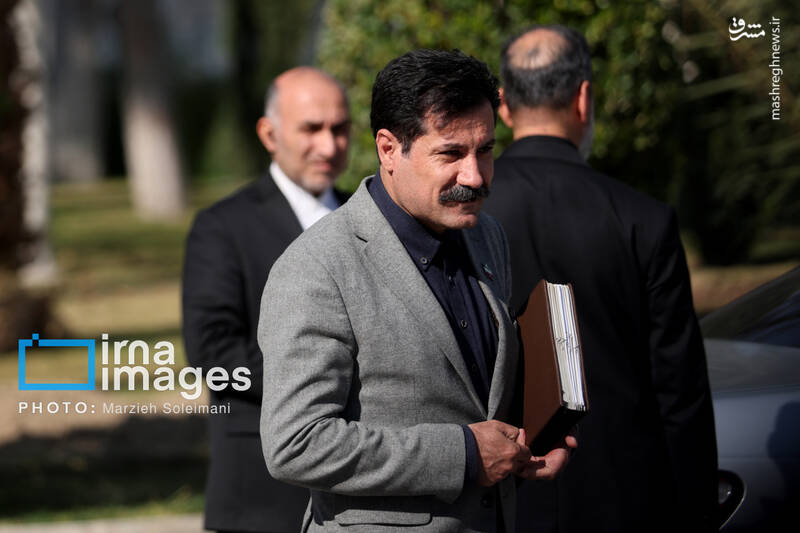 عکس / اعضای هیأت دولت در جمع خبرنگاران 35