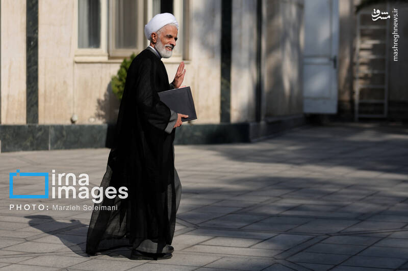 عکس / اعضای هیأت دولت در جمع خبرنگاران 31