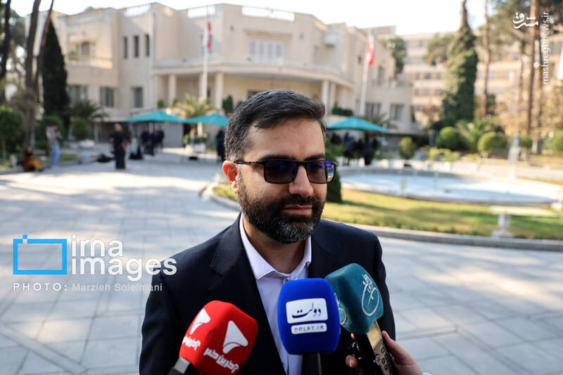 عکس / اعضای هیأت دولت در جمع خبرنگاران 25