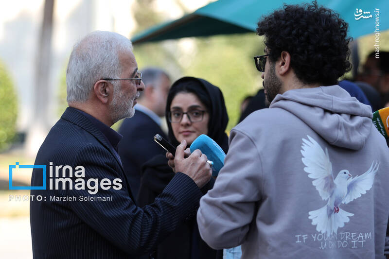 عکس / اعضای هیأت دولت در جمع خبرنگاران 21