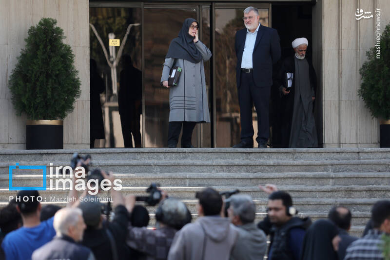 عکس / اعضای هیأت دولت در جمع خبرنگاران 4