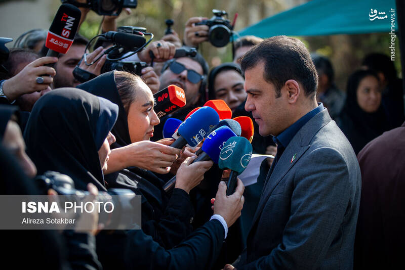 عکس / اعضای هیأت دولت در جمع خبرنگاران 16