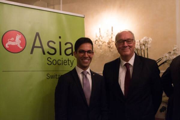 مخالفان «تسلیم» در زمین اسراییل بازی می کنند!/ وقتی عامل اطلاعاتی - دیپلماتیک "سیا" سرخط تبلیغاتی تعیین می کند + عکس و فیلم 4