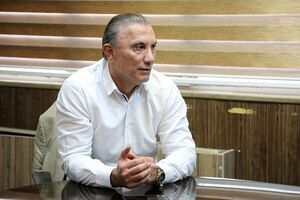 همین امروز برای تیم ملی سرمربی خارجی بزرگ بیاورید / با طارمی قهرمانی جهان هم دوزار نمی‌ارزد!