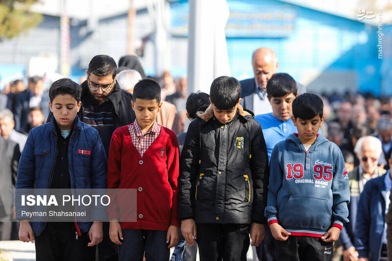 عکس / اقامه نماز باران در اصفهان 15