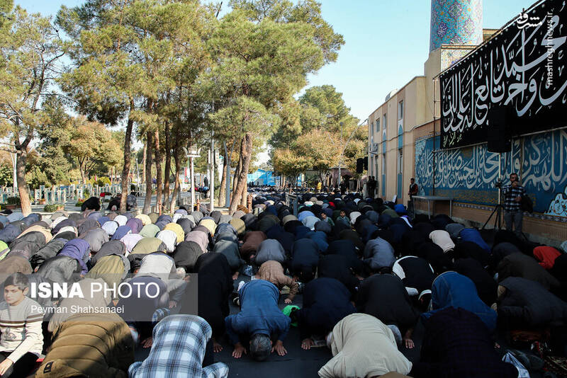 عکس / اقامه نماز باران در اصفهان 5