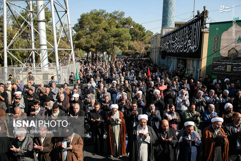 عکس / اقامه نماز باران در اصفهان 2