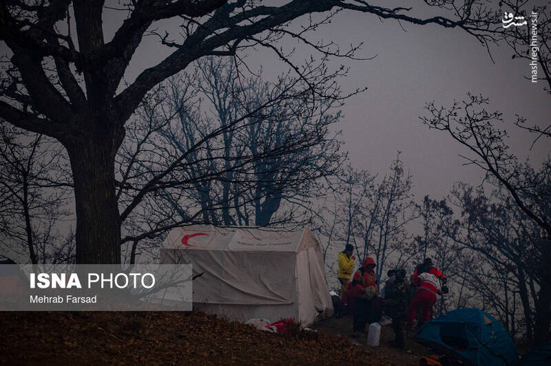 عکس / عملیات مهار آتش‌سوزی مناطق کوهستانی روستاهای دلیر و الیت