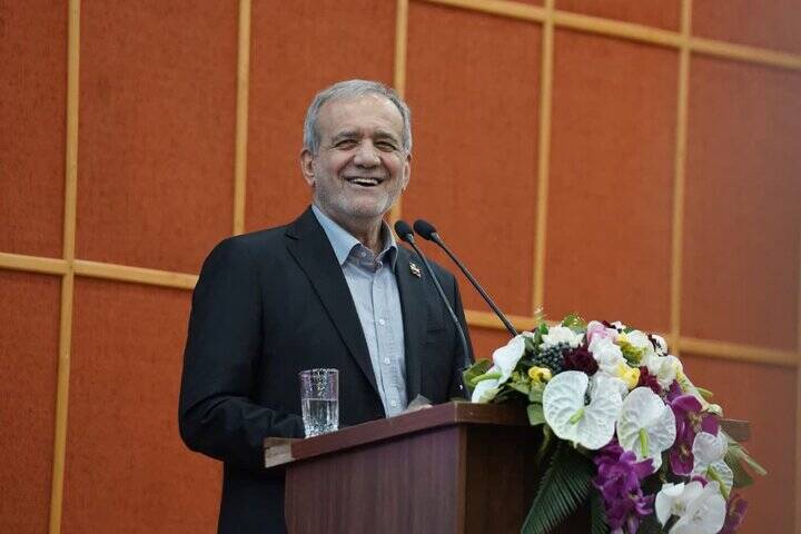 فیلم/ پزشکیان:‌ قیمت‌گذاری دستوری را حذف می‌کنیم