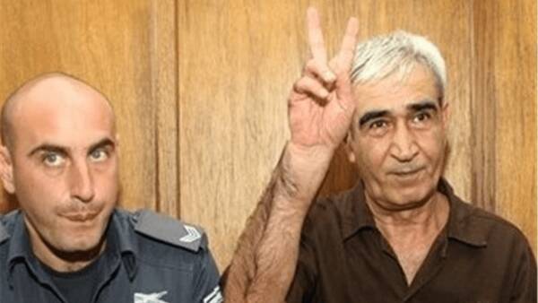 سعدات،زندان،اشغالگران،انفرادي،سلول،احمد،دفتر،قرار،جرح،ضرب،تر ...