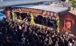 فیلم/ استقبال پرشور مردم بجنورد از شهدای گمنام