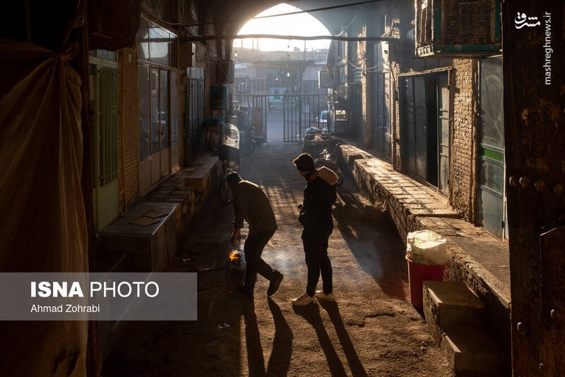 عکس / چهارپایه خوانی ایام فاطمیه در بازار قم 3