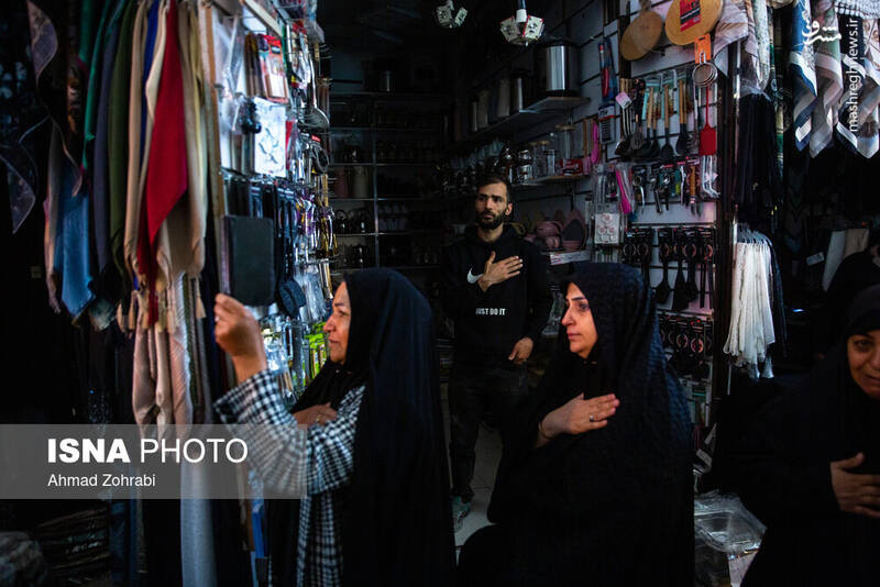 عکس / چهارپایه خوانی ایام فاطمیه در بازار قم 19