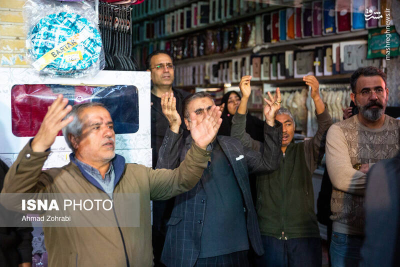 عکس / چهارپایه خوانی ایام فاطمیه در بازار قم 13