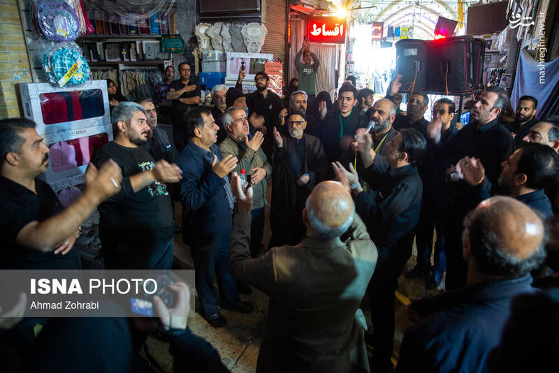 عکس / چهارپایه خوانی ایام فاطمیه در بازار قم 8