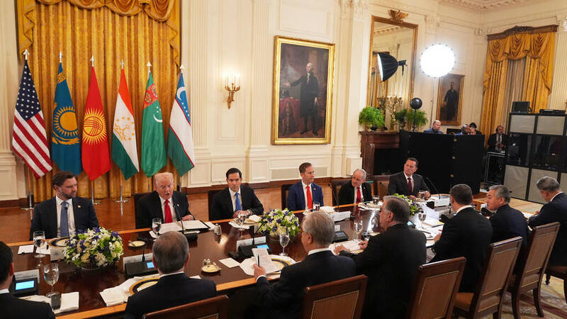 چرا جایگاه آسیای مرکزی مجددا در صحنه بین‌المللی پررنگ شده است؟/ میدان جدید نبرد آمریکا، چین و روسیه در تحولات جهانی