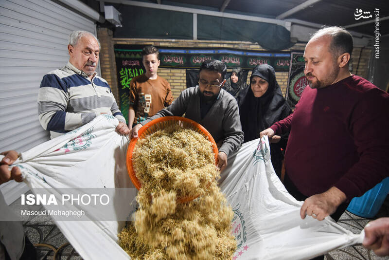 عکس / سنت خانگی نذر سمنوپزان در سمنان
