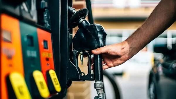 بنزين،عرضه،ليتر،انرژي،بورس،سوپر