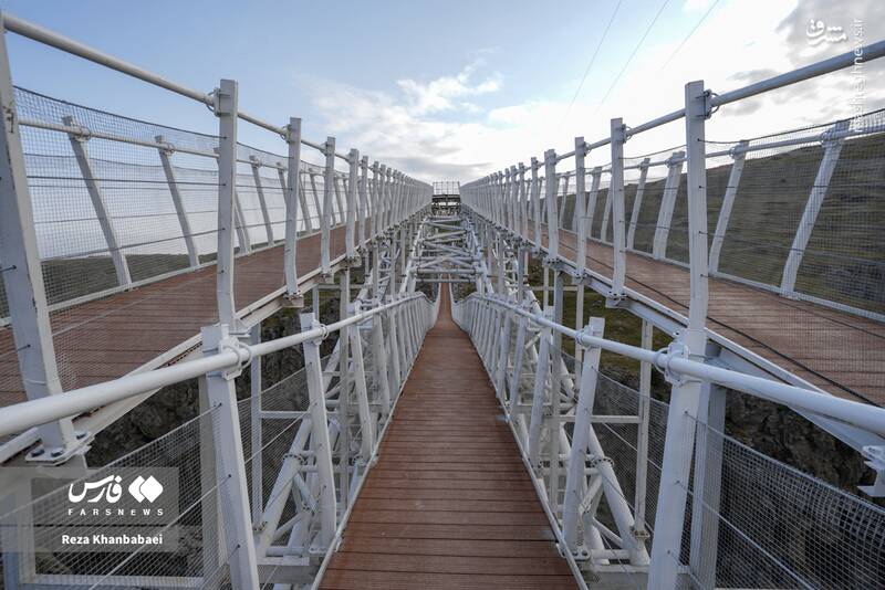 عکس / پل معلق "ورگه‌سران" نوآوری ایرانی در ارتفاع 100 متری 5