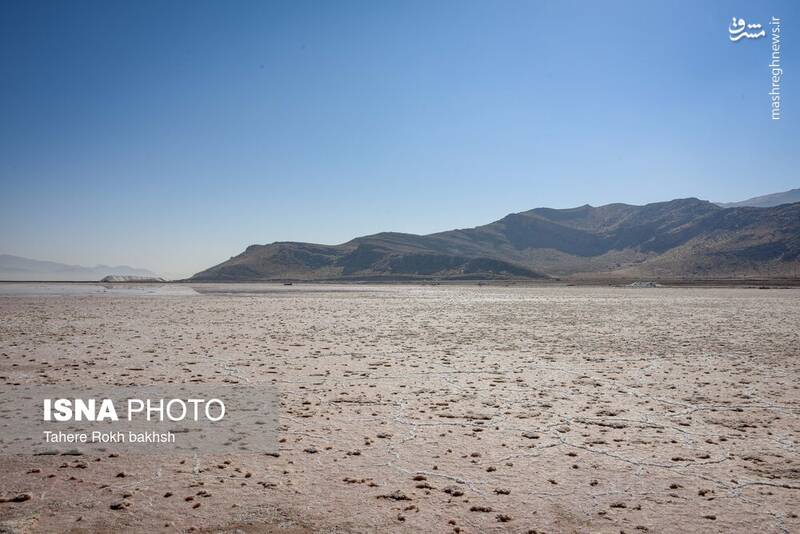 عکس / خشک شدن دریاچه مهارلو شیراز 8
