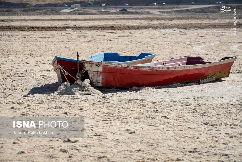 عکس / خشک شدن دریاچه مهارلو شیراز 7