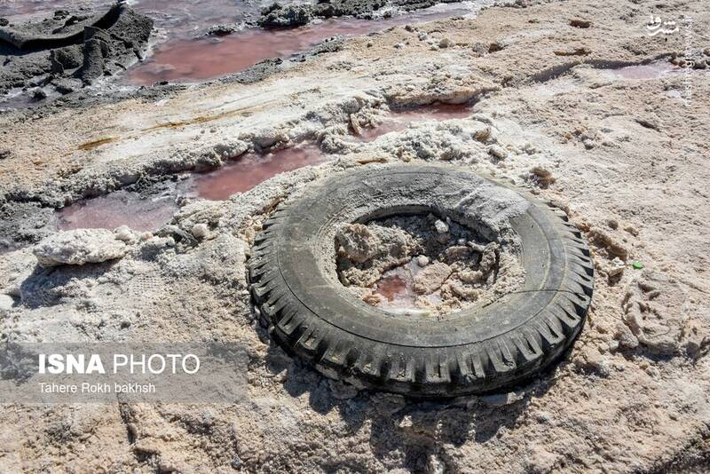 عکس / خشک شدن دریاچه مهارلو شیراز 4