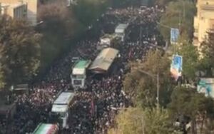 تصاویر هوایی از انبوه جمعیت در خیابان انقلاب