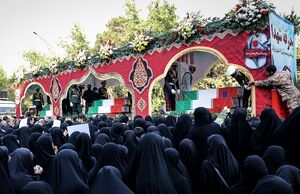 تشییع پیکر مطهر یکصد لاله‌ زهرایی در پایتخت/ بیعت تهرانی‌ها با خوشنامان فاطمی +فیلم و عکس