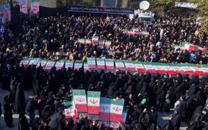 فیلم/ ورود پیکر شهدای گمنام به حیاط معراج شهدا