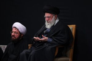 تصاویر مراسم شام شهادت حضرت زهرا(س) در حسینیهٔ امام خمینی(ره)