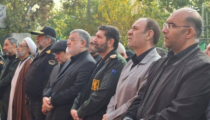 تشییع پیکر مطهر یکصد لاله‌ زهرایی در پایتخت/ بیعت تهرانی‌ها با خوشنامان فاطمی +فیلم و عکس