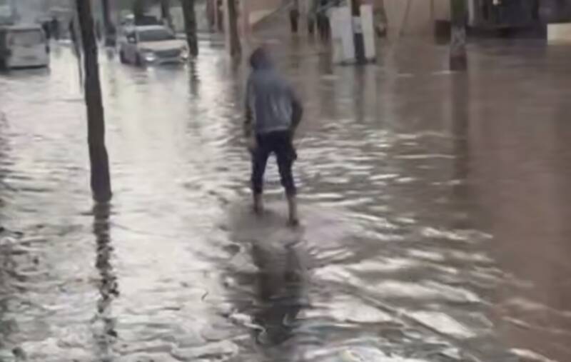 فیلم/ آب‌گرفتگی شدید اردوگاه النصیرات در غزه