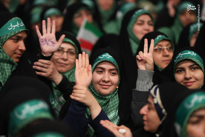 عکس / مراسم روز بسیج در حسینیه امام خمینی (ره) 30