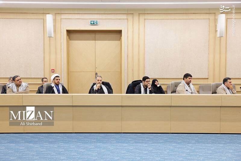 عکس / دیدار رئیس قوه قضاییه با جمعی از بسیجیان قوه قضاییه 7