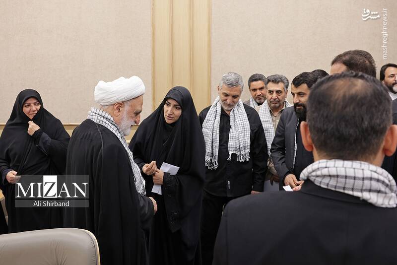 عکس / دیدار رئیس قوه قضاییه با جمعی از بسیجیان قوه قضاییه 25
