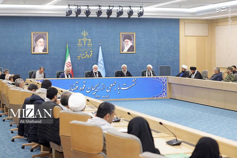 عکس / دیدار رئیس قوه قضاییه با جمعی از بسیجیان قوه قضاییه 6