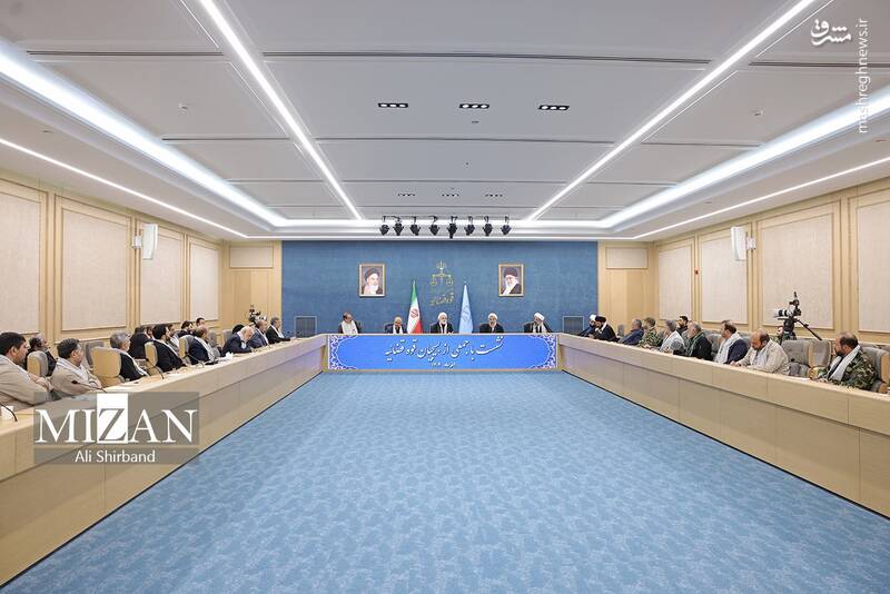 عکس / دیدار رئیس قوه قضاییه با جمعی از بسیجیان قوه قضاییه 20