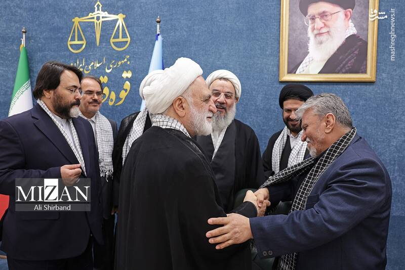 عکس / دیدار رئیس قوه قضاییه با جمعی از بسیجیان قوه قضاییه 23