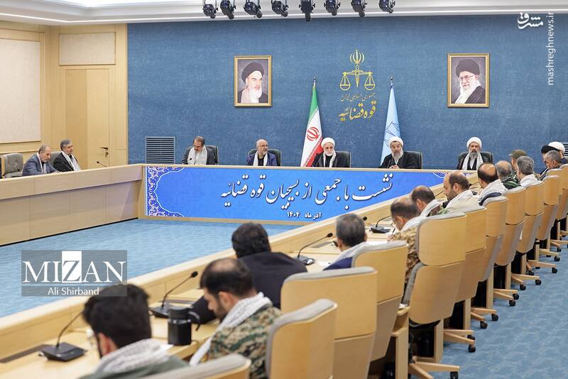عکس / دیدار رئیس قوه قضاییه با جمعی از بسیجیان قوه قضاییه 13
