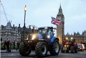 فیلم/ بازداشت کشاورزان معترض در انگلیس