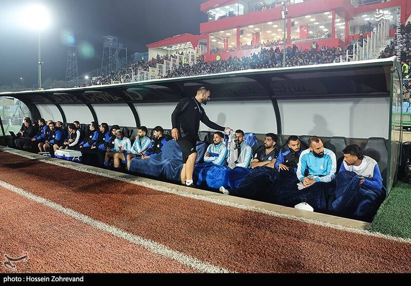 عکس / دیدار تیم‌های استقلال و الوصل امارات 7