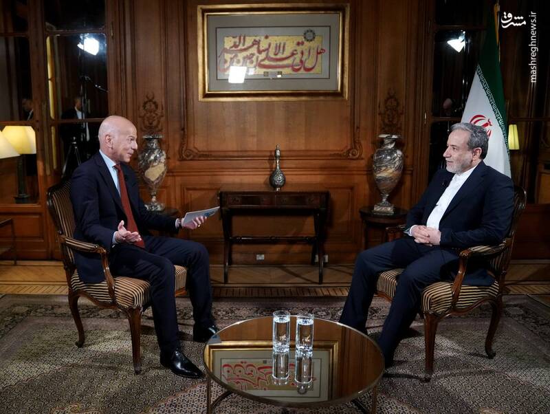 عکس/ مصاحبه اختصاصی شبکه فرانس ۲۴ با عراقچی