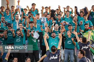 پرسپولیس با کمک داور برد