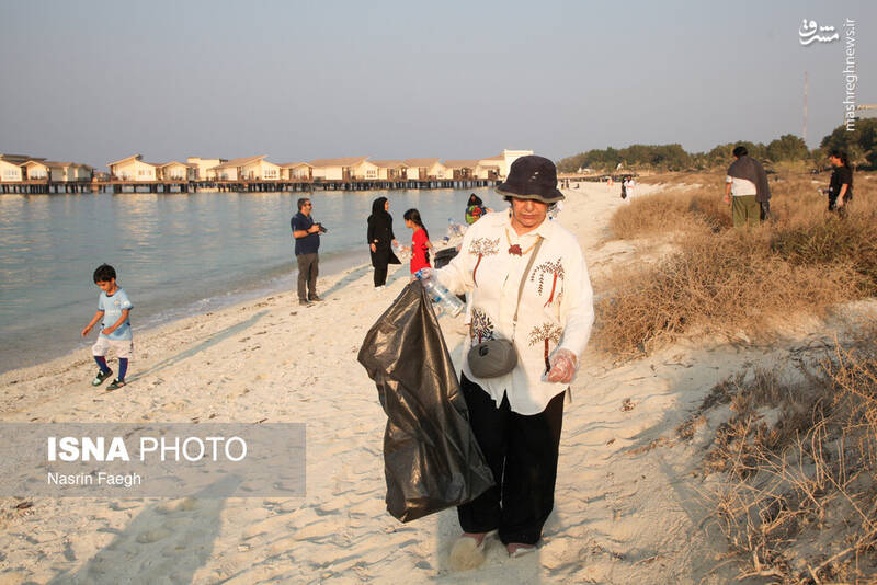 عکس / پاکسازی سواحل کیش 26