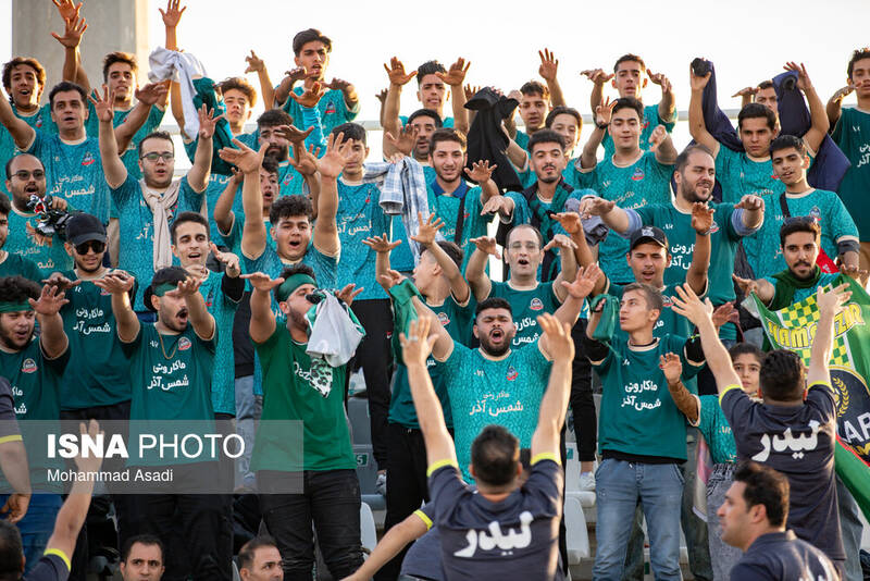 پرسپولیس با کمک داور برد