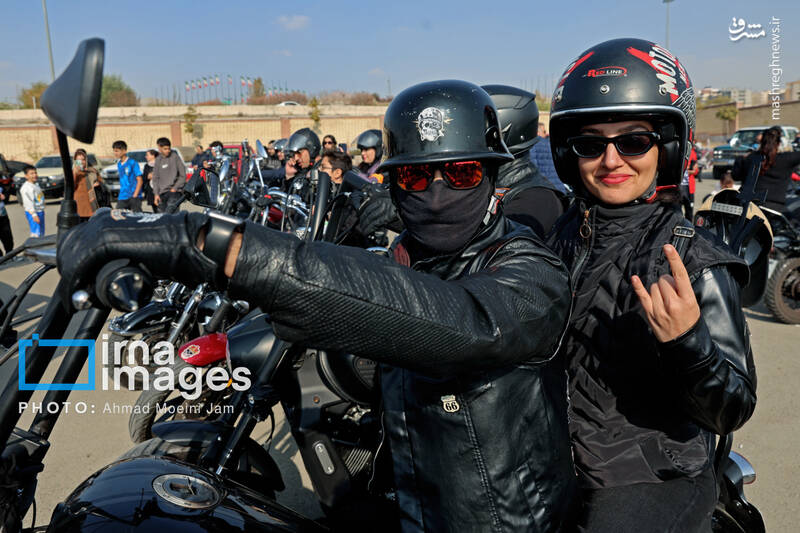 عکس / همایش موتورسیکلت و خودرو های کلاسیک و اسپرت 12