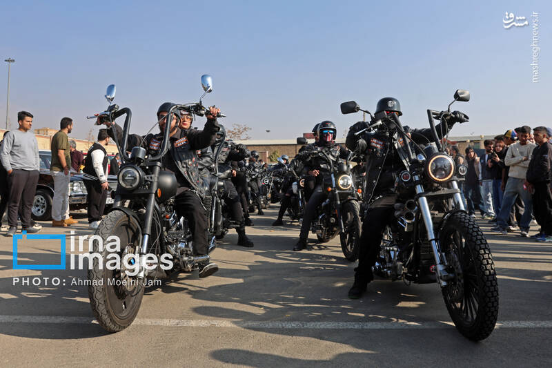 عکس / همایش موتورسیکلت و خودرو های کلاسیک و اسپرت 7