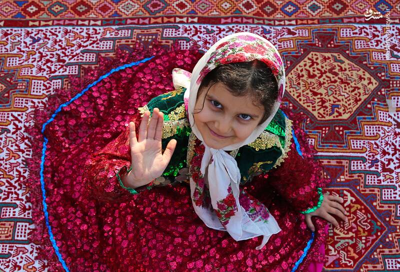 عکس / جشنواره‌ای با تاروپود عشق 8