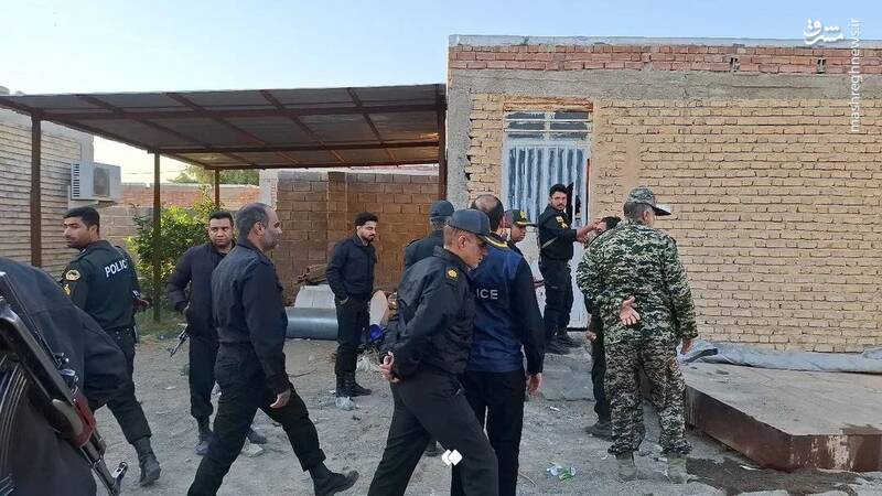 عکس / پاک‌سازی بزرگ‌ترین مرکز دپوی قاچاق سوخت در کرمان 3